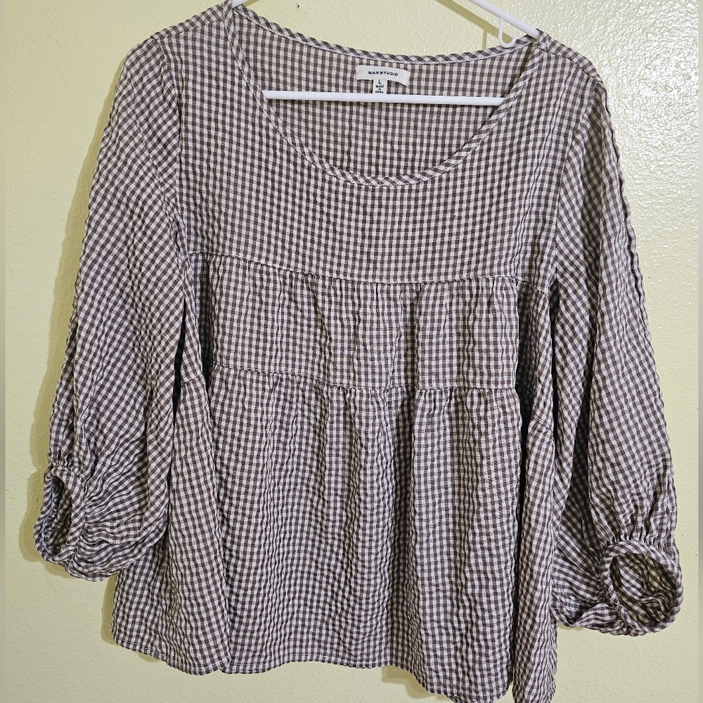 Casual Checkered Blouse with Rolled Sleeves